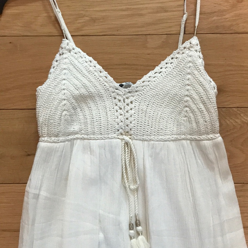Dress - Picture 3 of 4